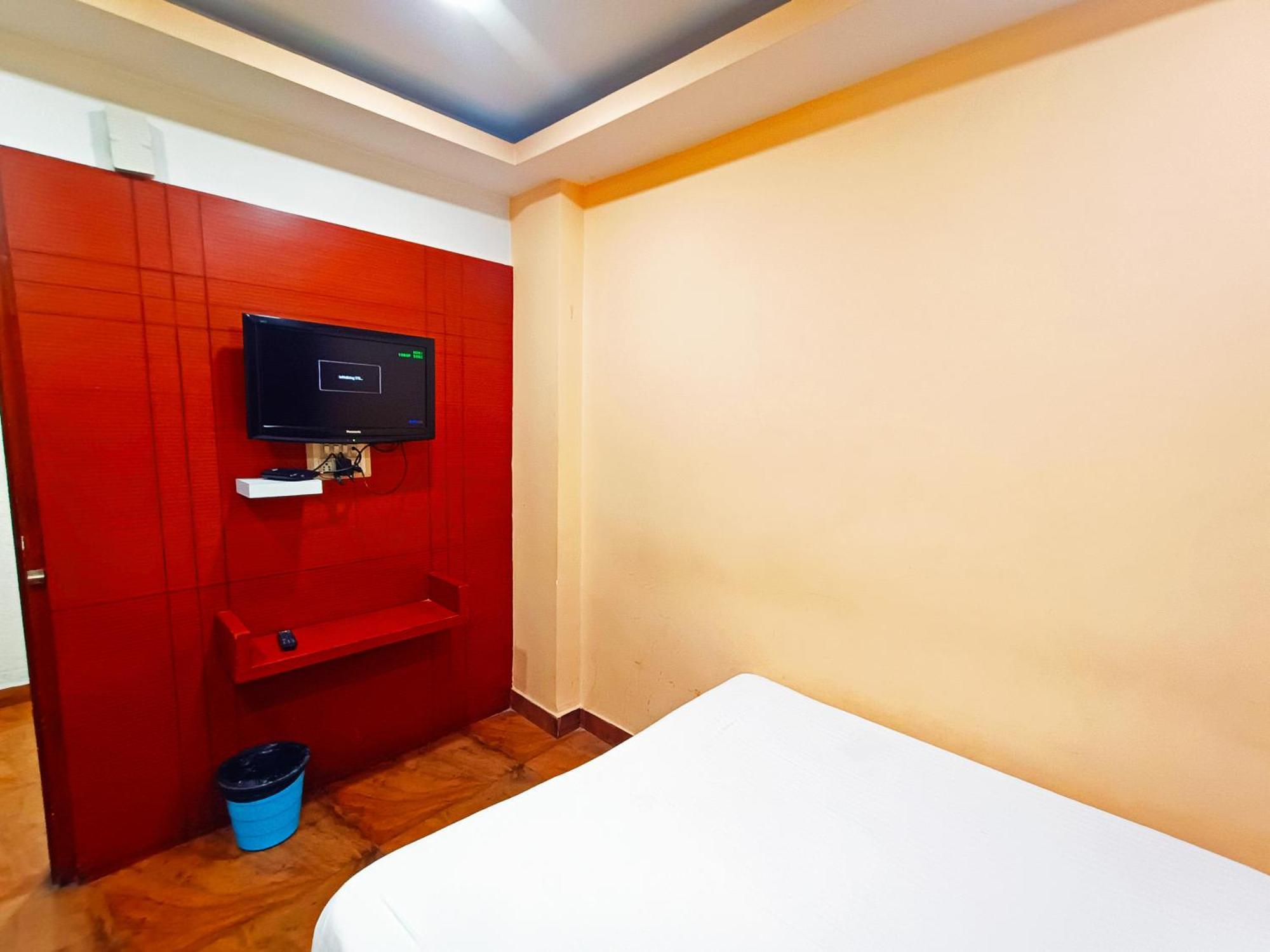 Pavithra Paradise Hotel Bangalore Exterior photo