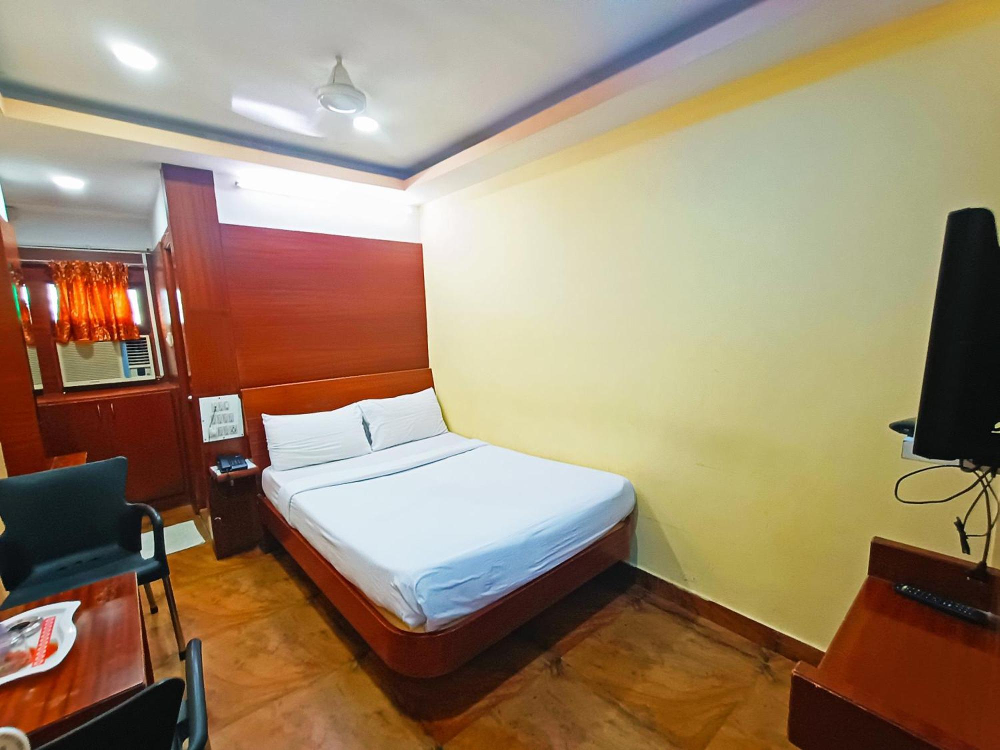 Pavithra Paradise Hotel Bangalore Exterior photo