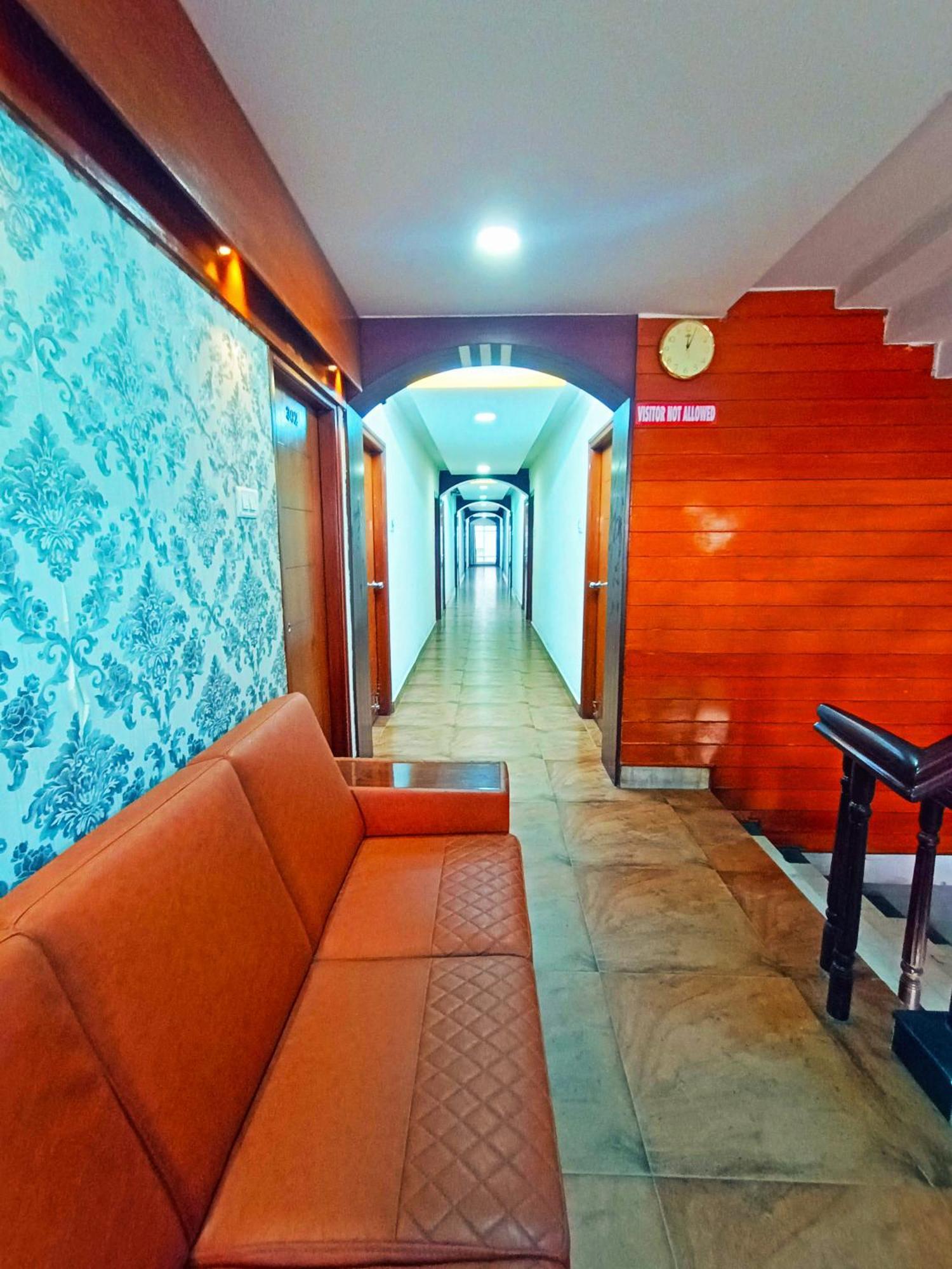 Pavithra Paradise Hotel Bangalore Exterior photo